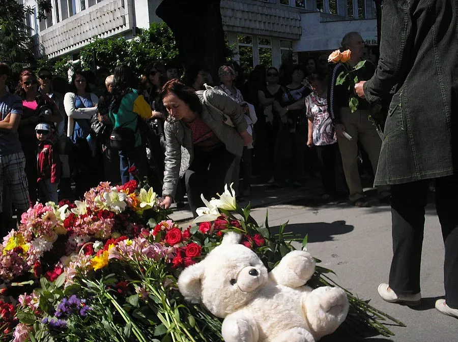 Стотици старозагорци се поклониха пред паметта на малкия Паоло