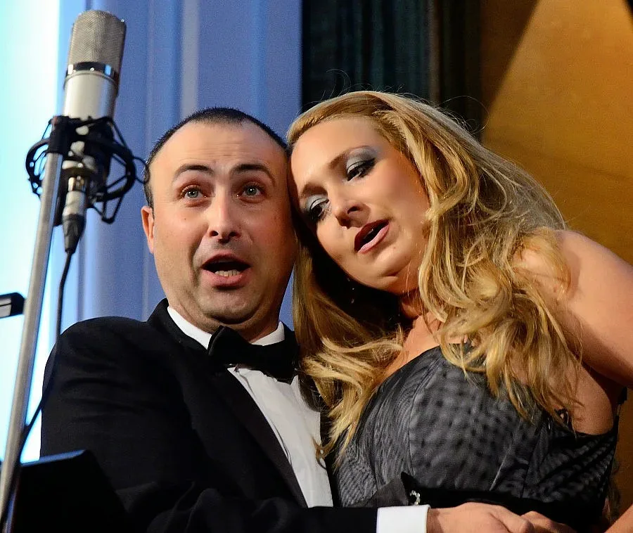 Руслан Мъйнов пее за уникална църква