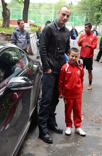 Бербатов: Ще разкажа за Фъргюсън в книга