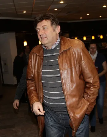 Данов дава пари на 18 общини