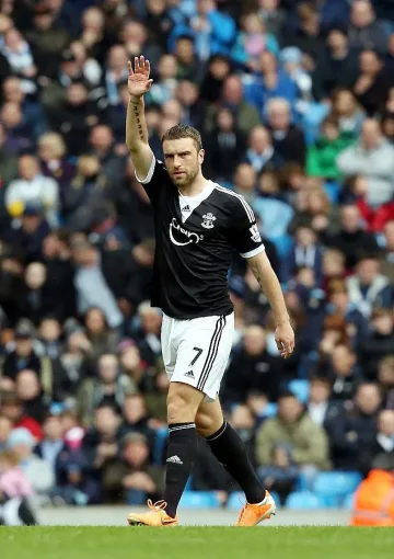 Официално: Ливърпул взе Рики Ламбърт