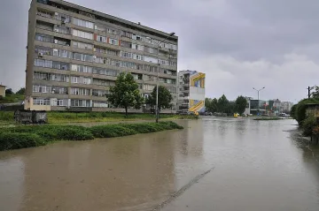 Стабилизира се обстановката в страната след потопа