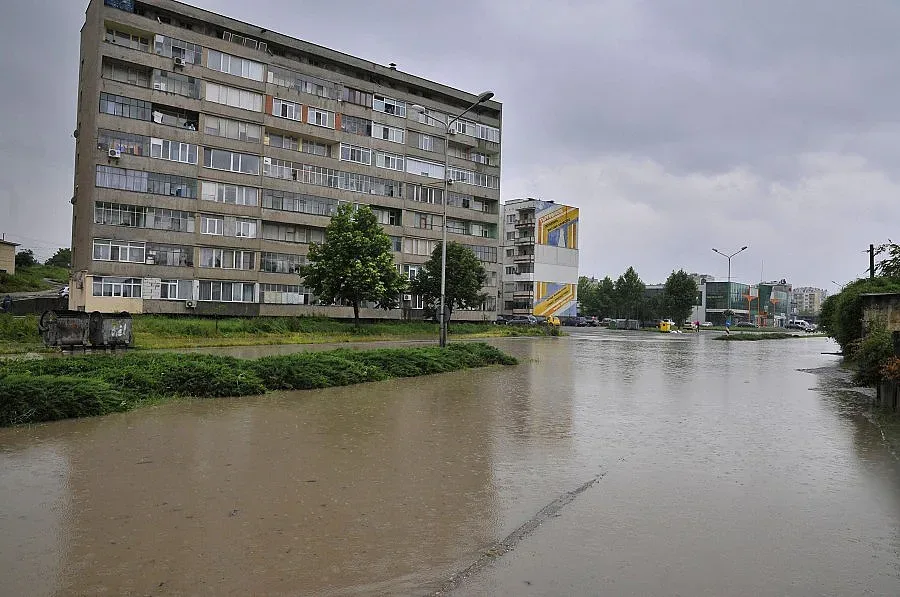 Стабилизира се обстановката в страната след потопа