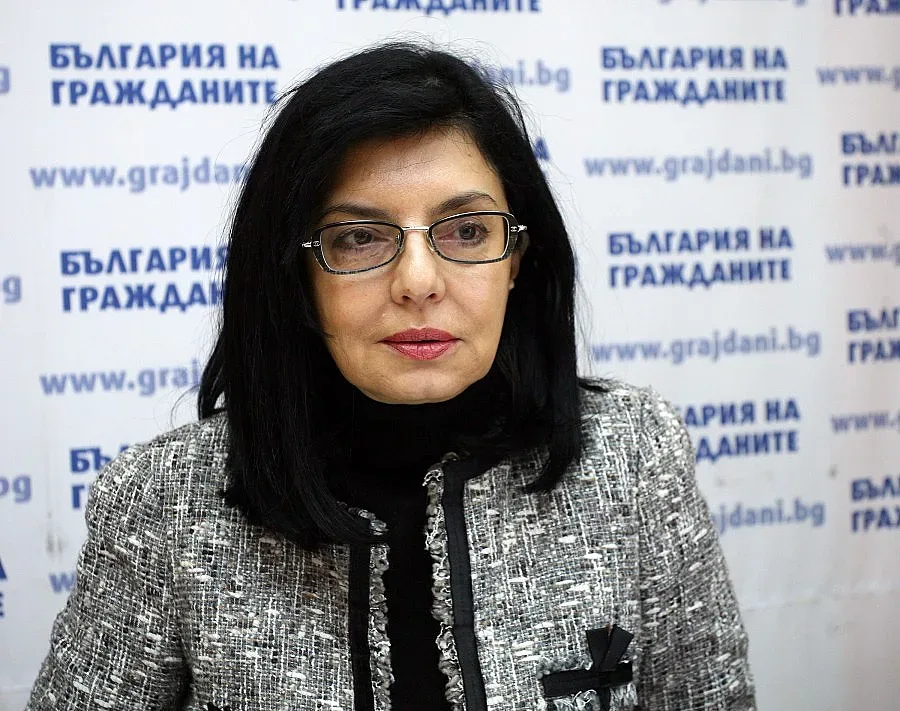 Кунева се оправда с ЦИК за преференцията