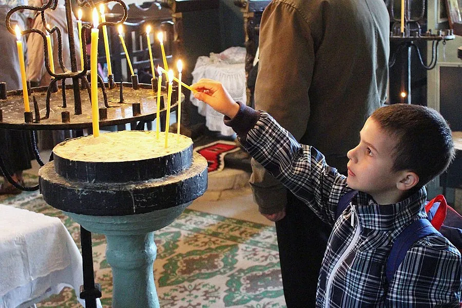 Църквата си върна 5 храма