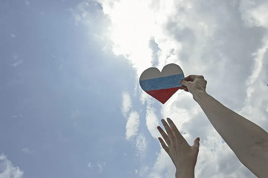 Мирен протест в Донецк, "Молотов" на Майдана