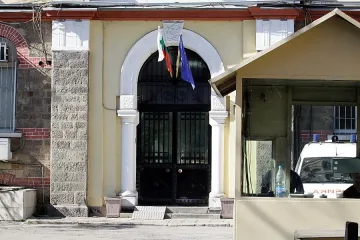 Искат 12-часови смени за надзирателите в затворите