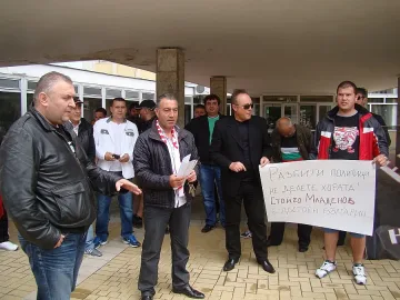 Фенове скочиха срещу ОбС на Димитгровград заради Стойчо Младенов