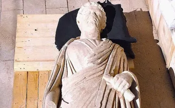 Тайната история! Нови подробности за уникалната статуя във Варна