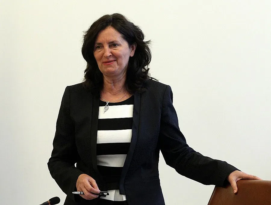 Бобева: Бизнес климатът в България се подобрява