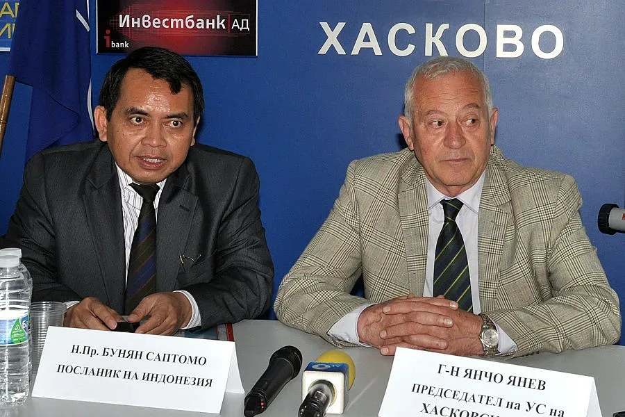 Индонезия пита за нашия тютюн