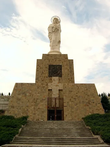 Авторът на най-високия монумент на Богородица в света ще е почетен гражданин на Хасково