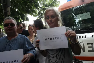 Бунт на линейките (ОБЗОР)