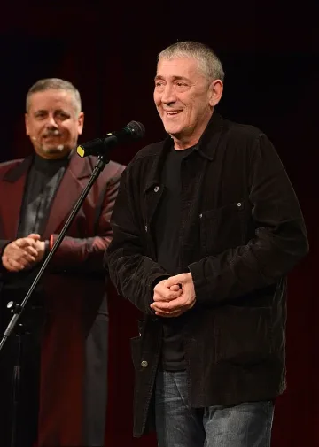 Стоте лица на Ивайло Христов