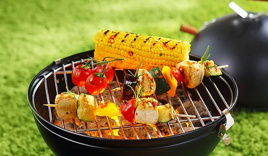 BBQ за тънка талия: Заменете кюфтето с морски дарове