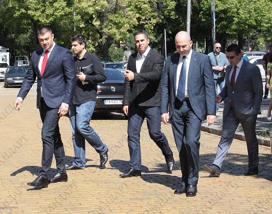 Бареков: Ще си сътрудничим с БСП и ГЕРБ, но без сегашните им ръковoдства