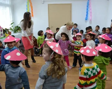 Забавачките в Казанлък ще работят и през лятото