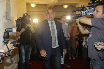 Борисов ще крепи и кабинет на БСП, но само ако левите бият