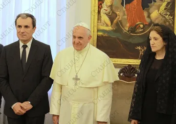 Папата благослови България от дома си (ОБЗОР)