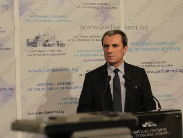 Орешарски: Ще коментирам бъдещето на кабинета след консултации с БСП и ДПС