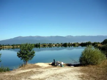 100 души търсят изчезналия адвокат в Пирин планина