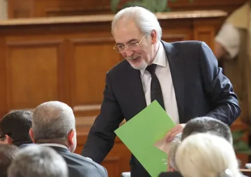 Местан: Не виждам начин кабинетът да изкара мандата