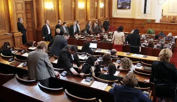 Дебат за вота на недоверие в Народното събрание