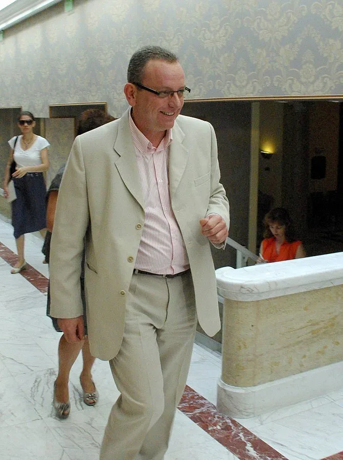 БГ Лувърът скара ГЕРБ и Стоянович