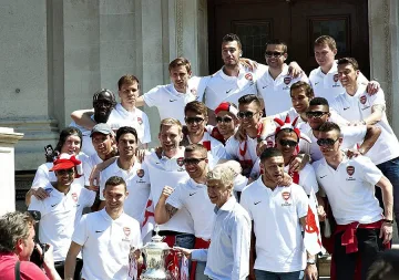 "Арсенал" ядоса зловещ пандизчия