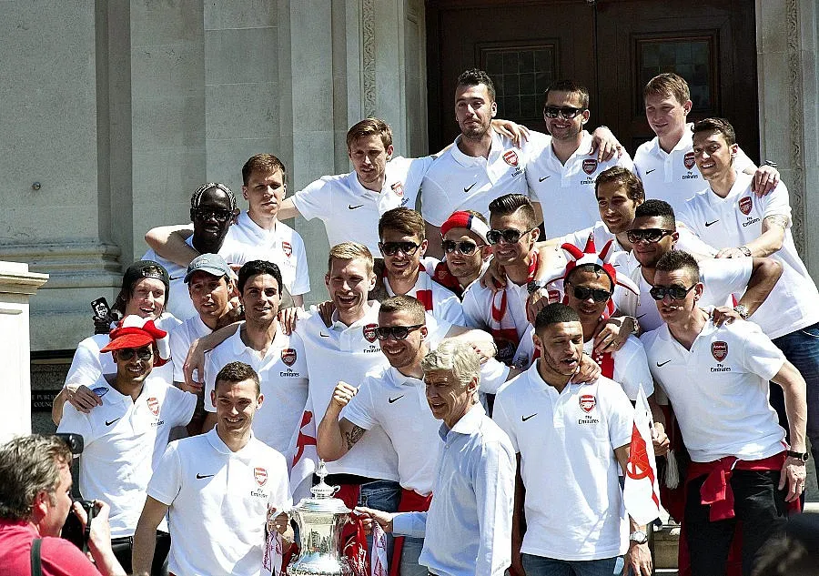 "Арсенал" ядоса зловещ пандизчия