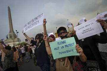 Армията заплаши с репресии протестиращите в Тайланд