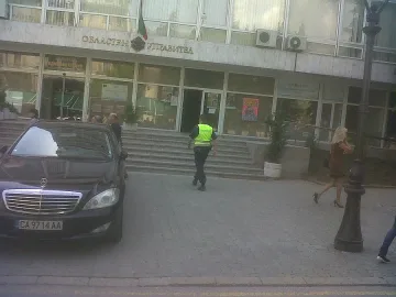 Лидер на ДПС изкара глоба на министерски шофьор