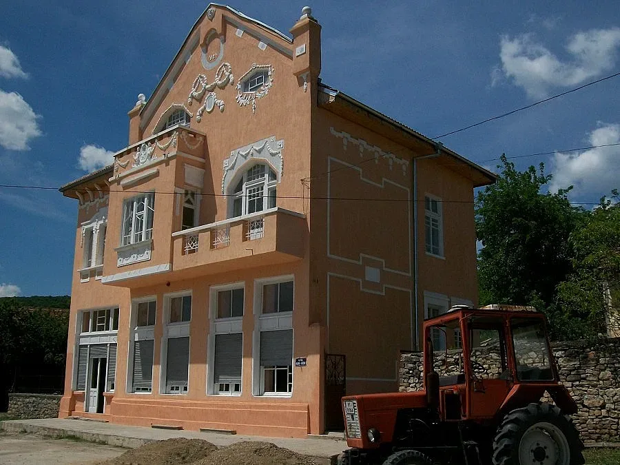 Разкриват тайните на виното пред туристи в Сухиндол