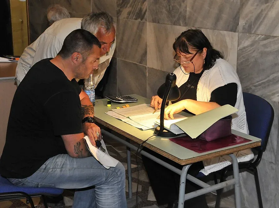 При 100% обработени протоколи: ГЕРБ- 30.40%, БСП- 18.94%