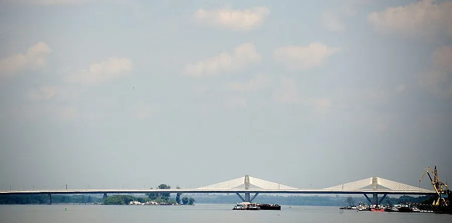 Рибар спаси хлапе, потънало в Дунав