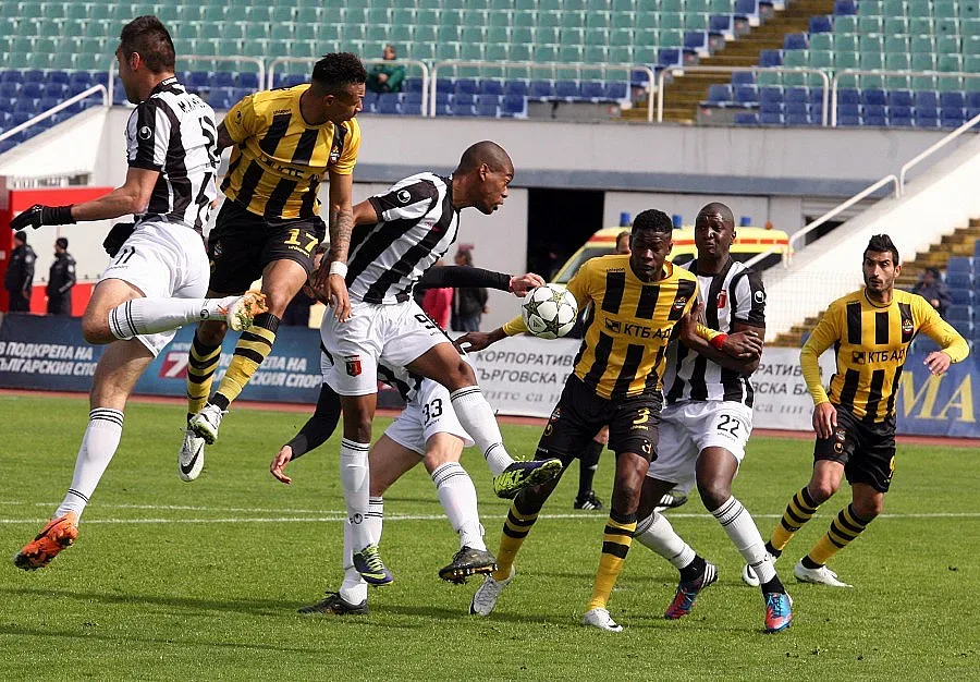 ТИР докара екипировка в Коматево