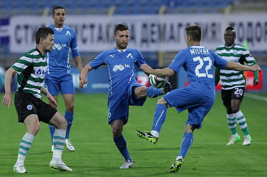 Мисяк подписа за 3 г. с "Левски", Бру разтрогна