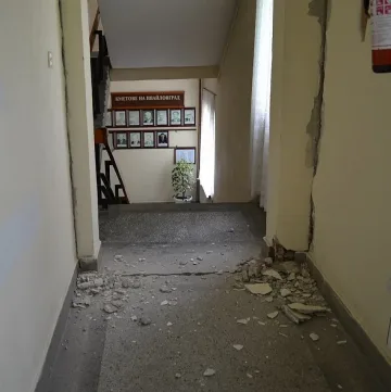 Трусът срутил необитаема къща в Ивайловградско