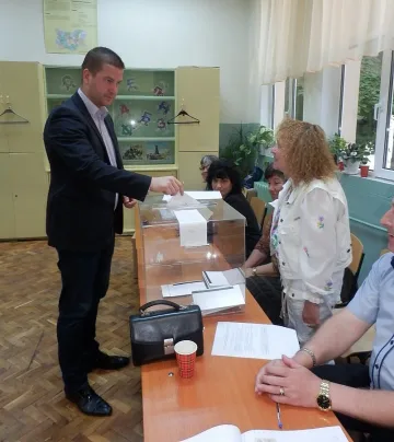 Старозагорският кмет гласува в 6 часа
