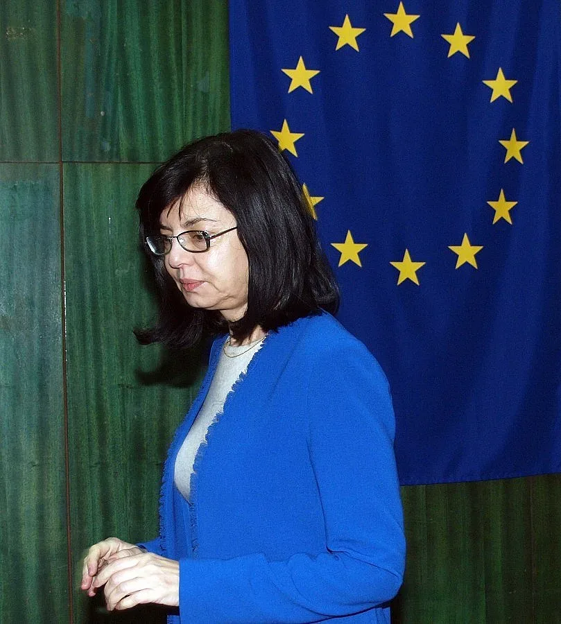 Кунева избра да гласува мажоритарно на евровота