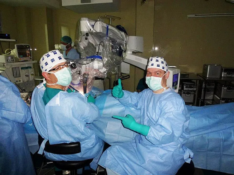 Болница изгражда модерен УНГ-център