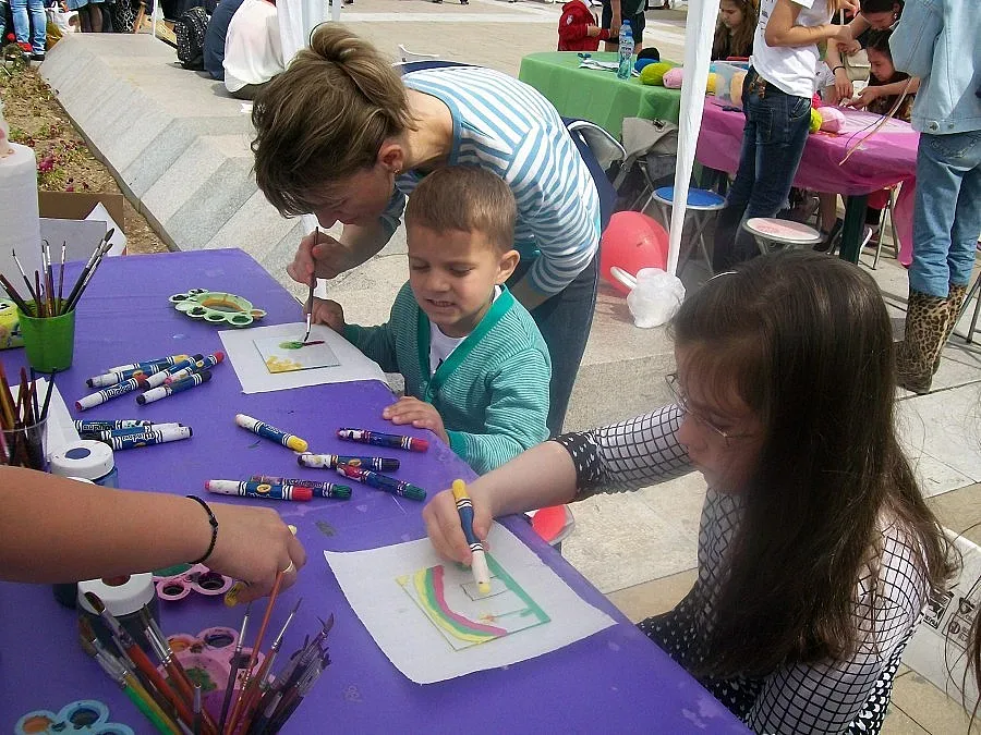 Хлапета творят в над 40 ателиета