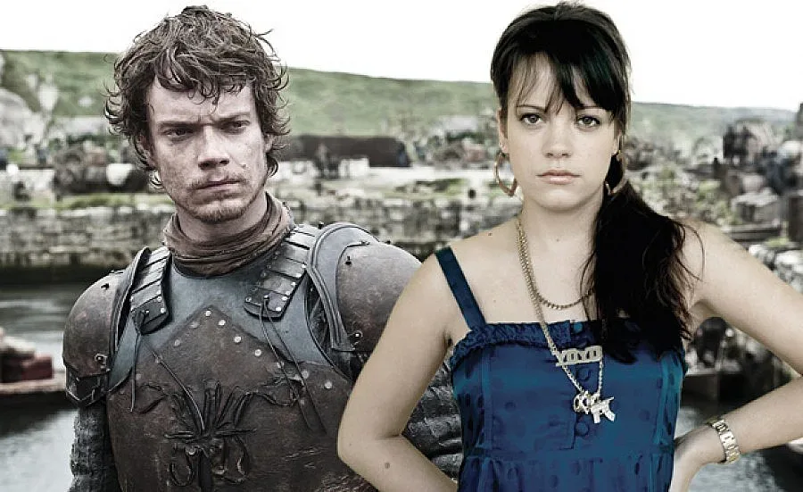 Лили Алън отказала интимни снимки с брат си в Game of thrones