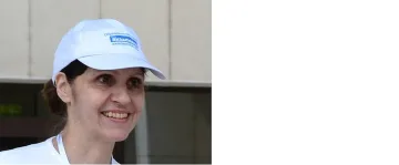  Ходенето в мола смени библиотеката