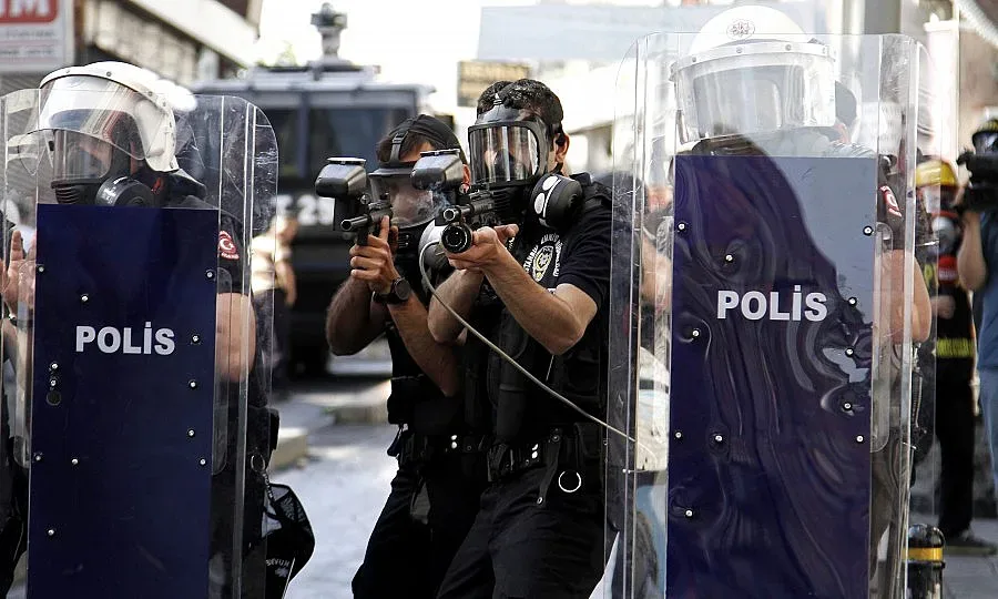 Две жертви при протести в Турция