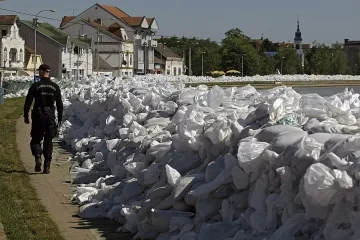 Отмениха извънредното положение в Сърбия