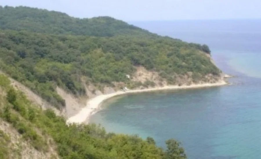 Откриха плажа на Иракли предсрочно