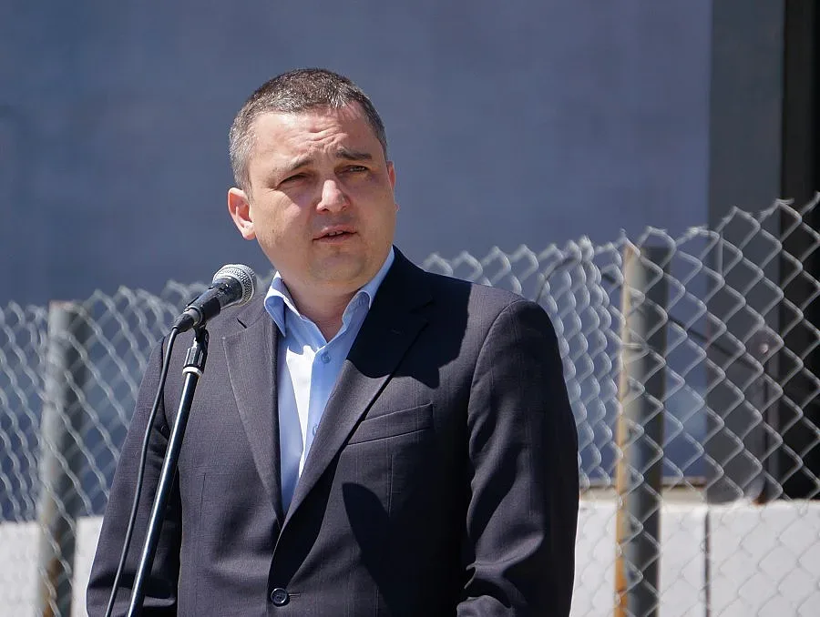 „Икар“ разпери криле на площад „Европейска солидарност“