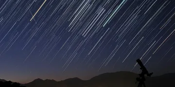 Тази нощ: Метеоритен дъжд с до 200 звезди на час