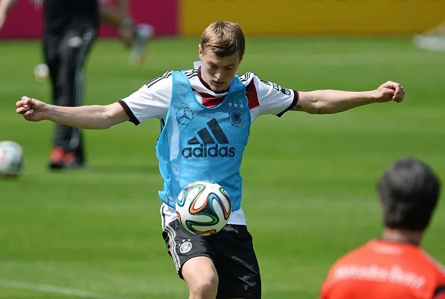 Тони Кроос отряза Юнайтед